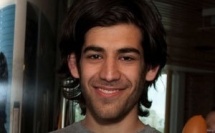 Le suicide d'Aaron Swartz, génie de l'internet libre, fait débat aux États-Unis